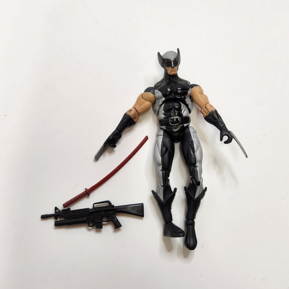 Marvel universe infinite X-FORCE WOLVERINE 3.75 Complete‎ Hasbro 2009